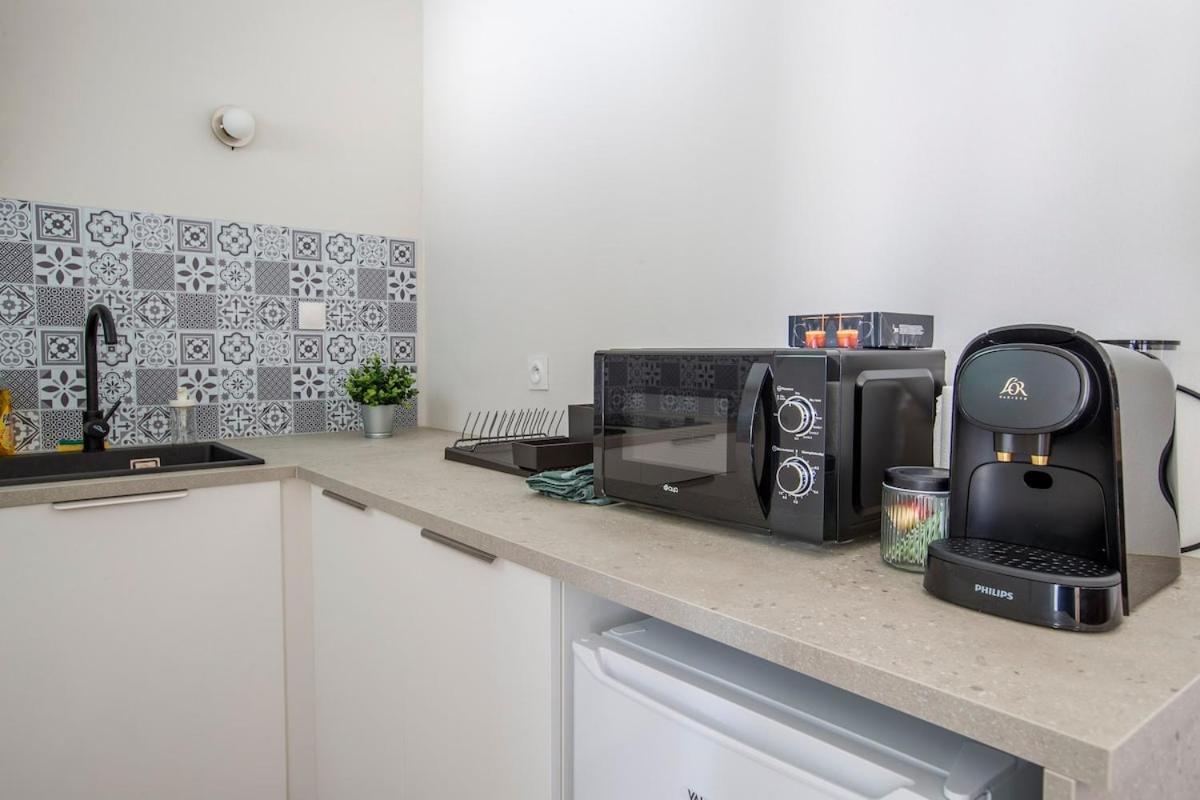 Apartment Cosy - Proche Du Tram & Circuit 24heures